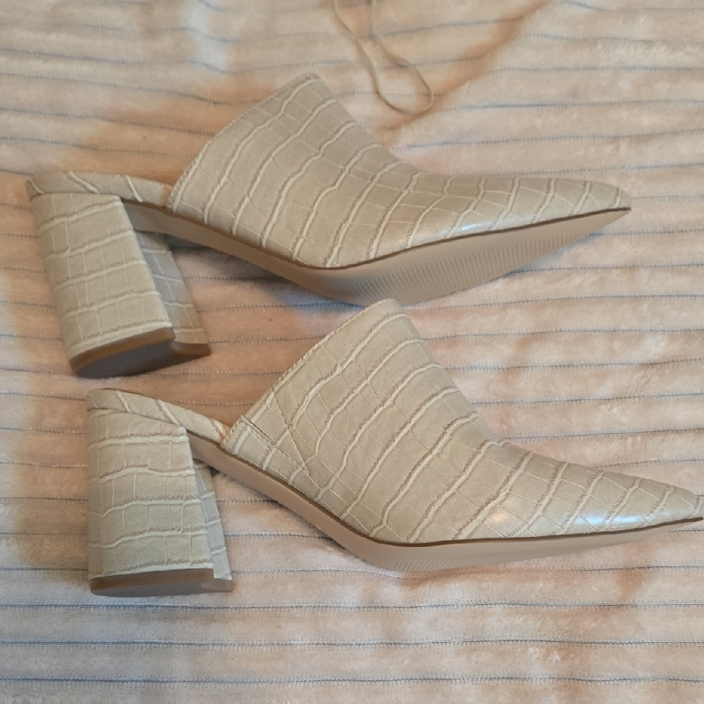 Nine West Beige Croc-Patterned Mules - Picture 6 of 13